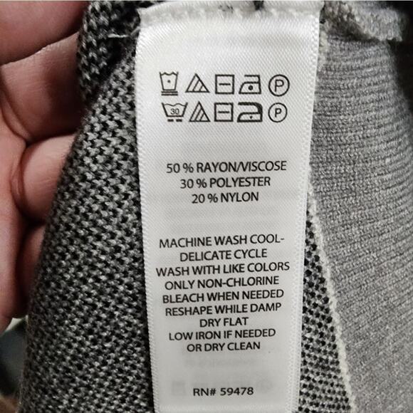 Cupcakes and Cashmere Faire aisle sweater and pom pom beanie hat plus size 1X - Picture 5 of 8